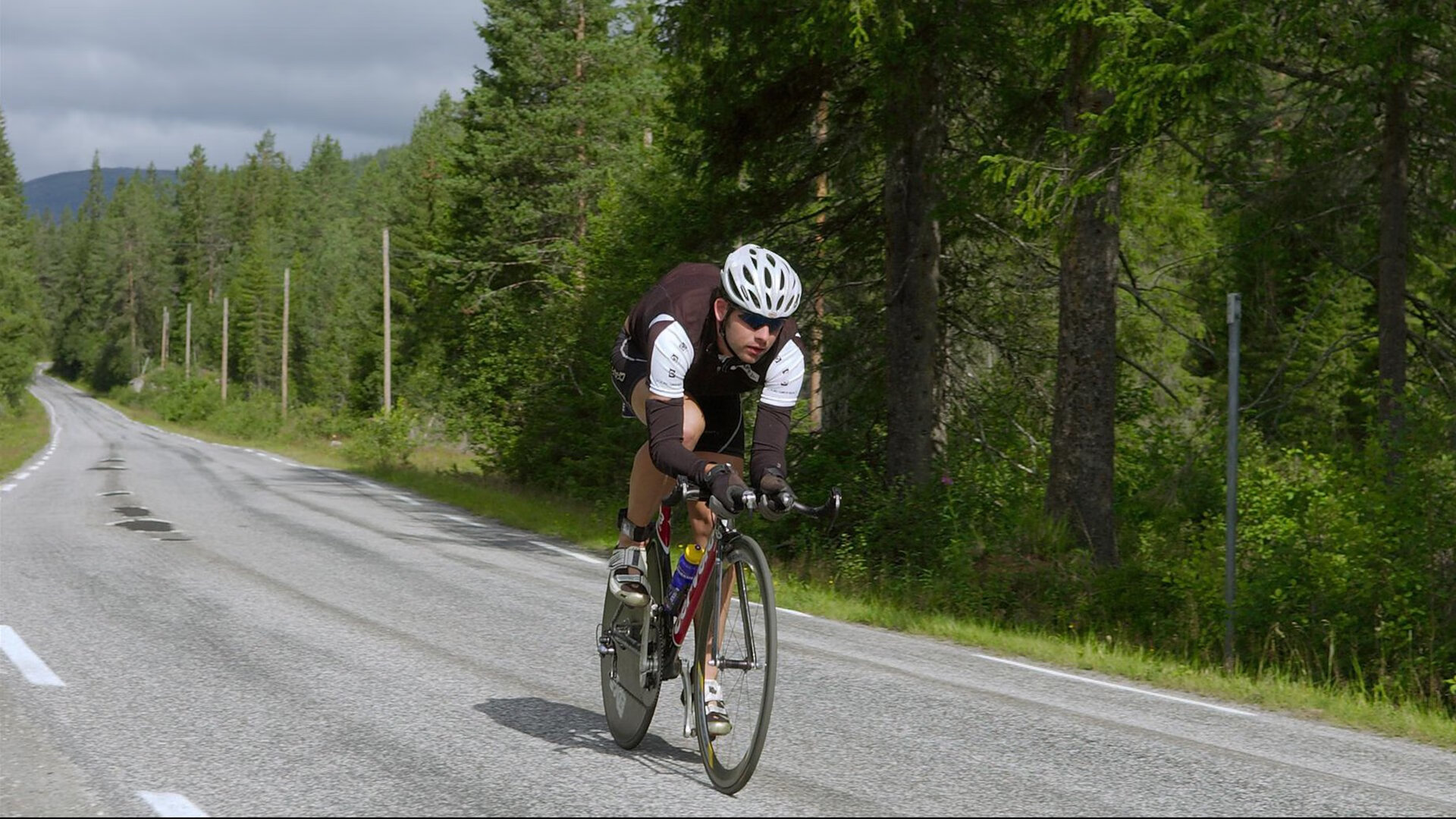 欧洲足坛青春风暴，塞维利亚掀翻曼联，福登扛起曼城，老牌豪门的黄昏与新生代的崛起