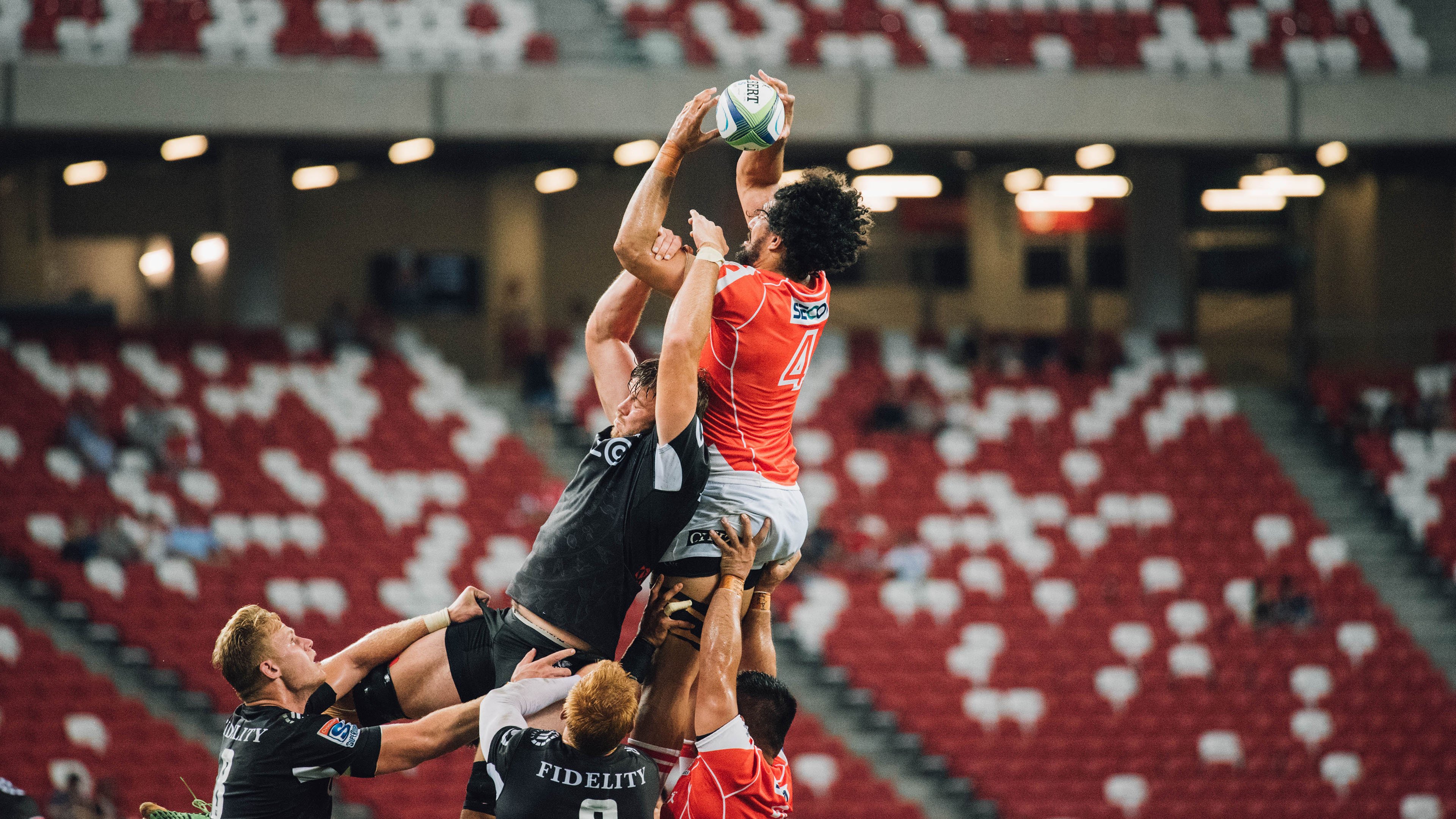 秘鲁铁壁下的破局者,当极致防守遇见空间阅读者穆勒